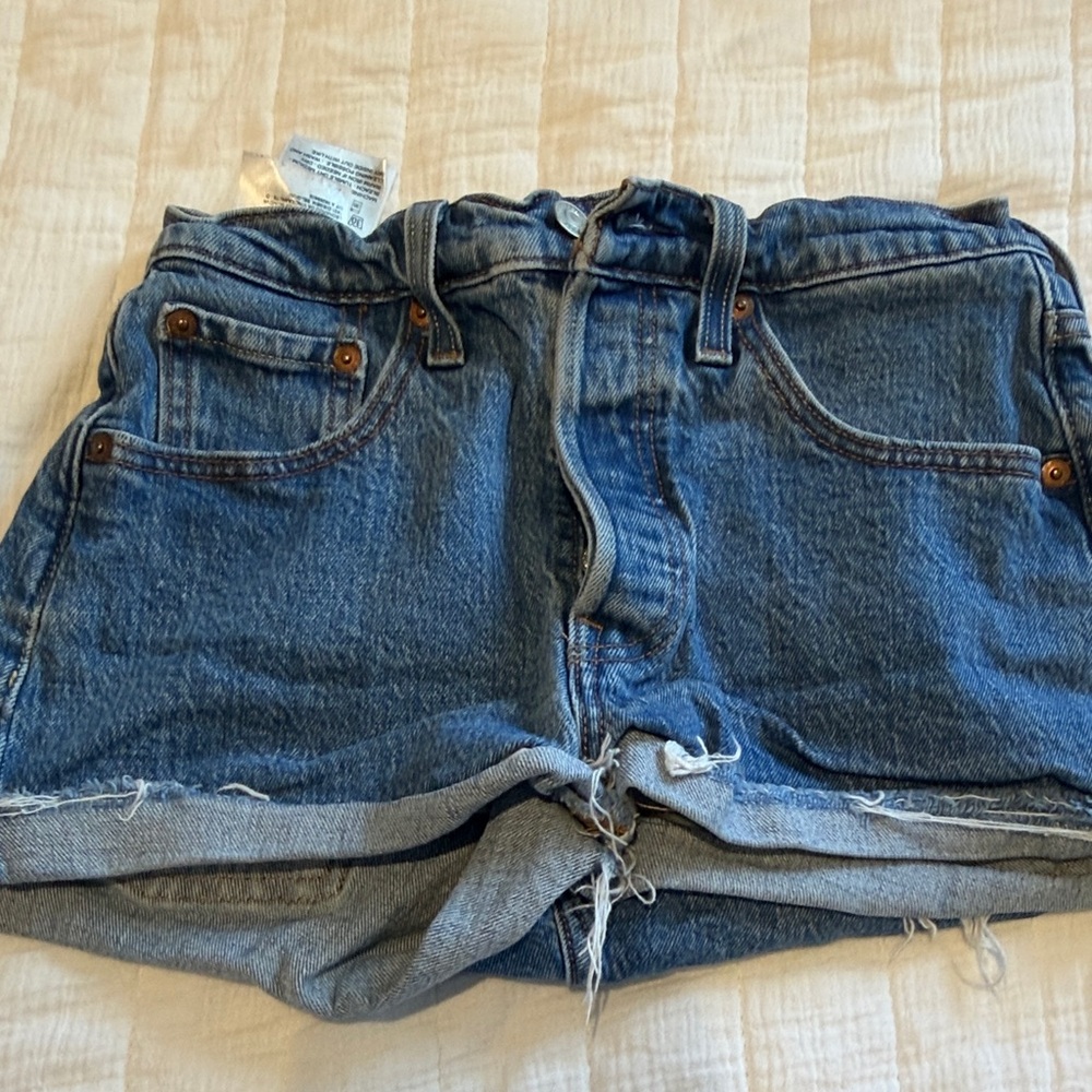 Signature by Levi Strauss Women's Classic Blue Jean Shorts